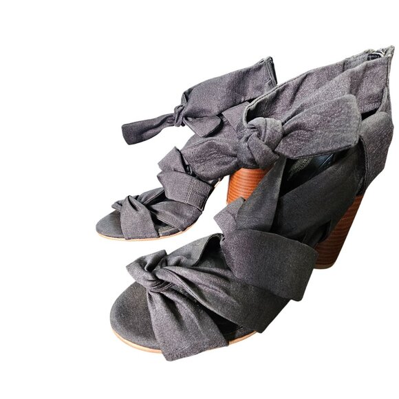 Black Heeled Sandals With Bow Accents & Wooden Block Heel size 9 - Picture 11 of 12